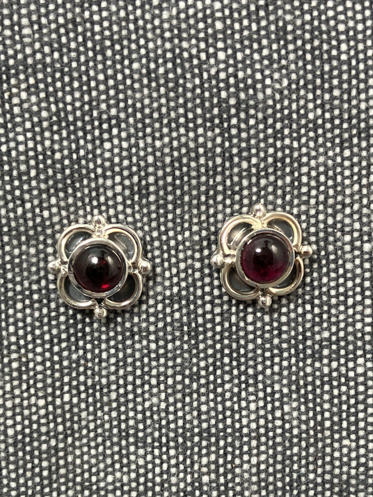 Garnet Frilly Round Stone Studs