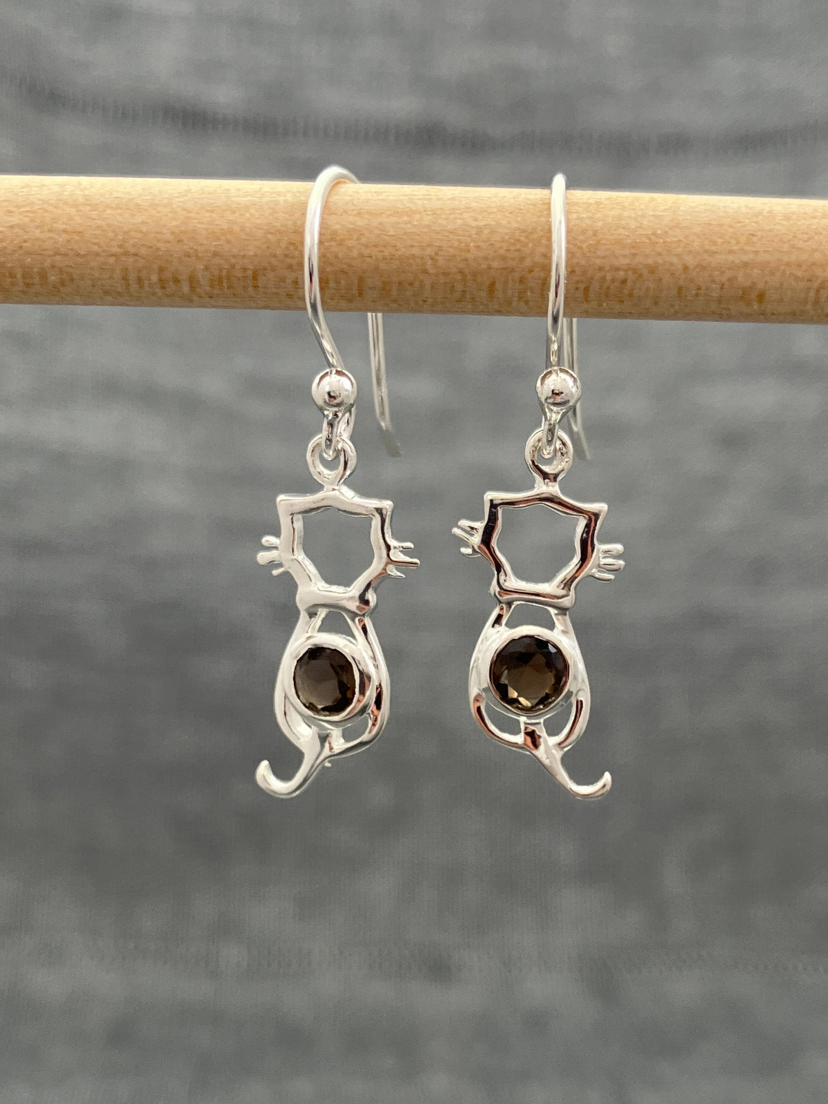 Smokey Quartz Sitting Cat Earring