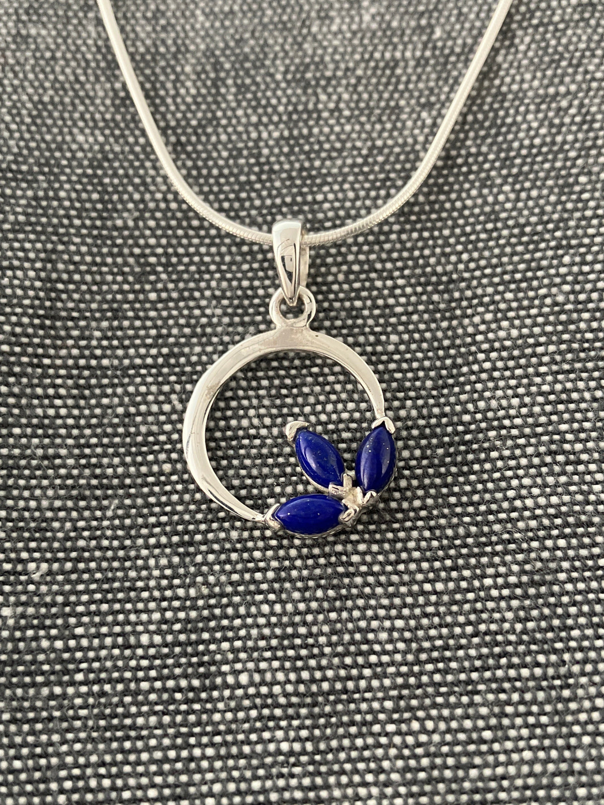 Lapis Leafy Circle Pendant