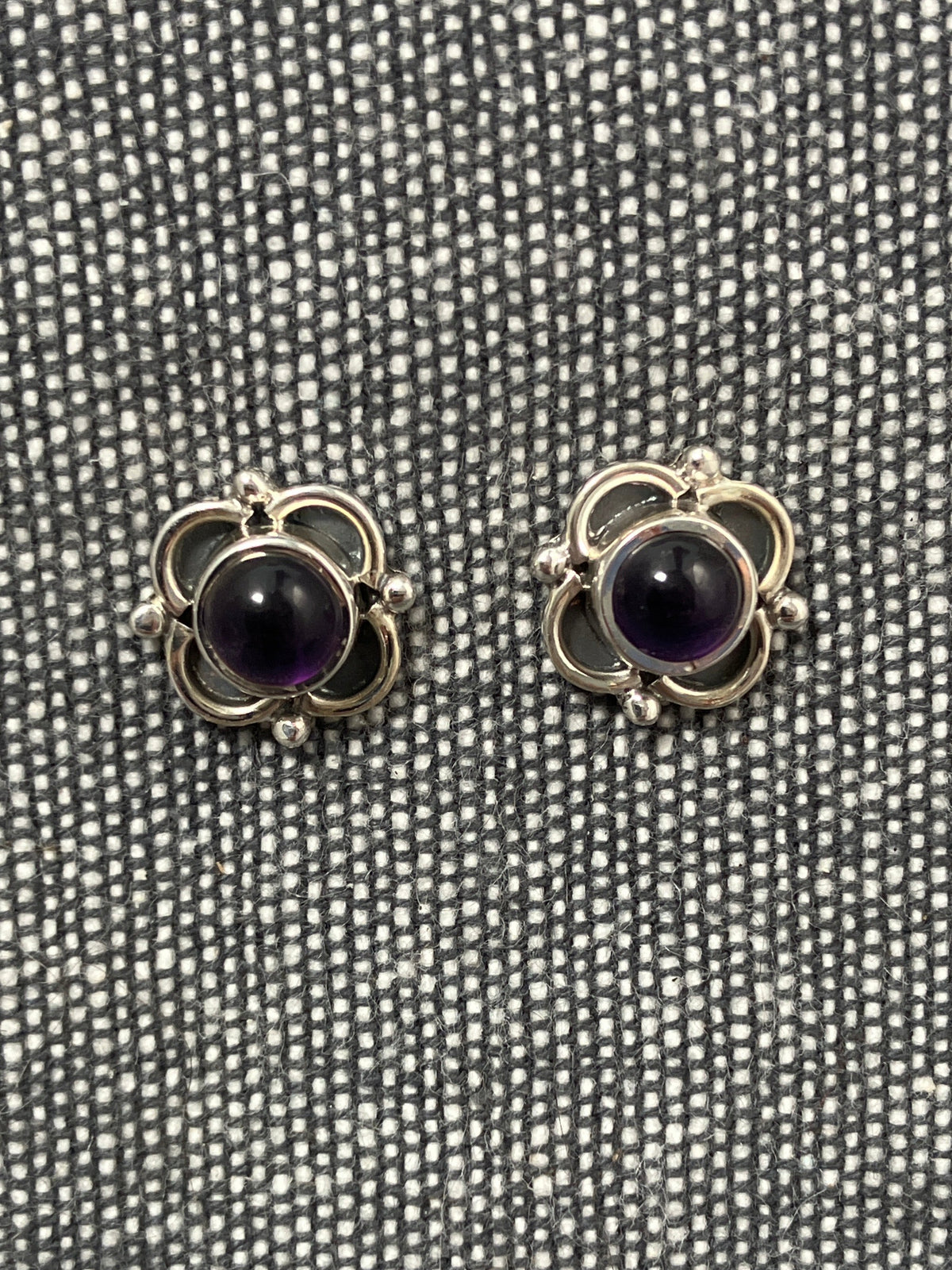 Amethyst Frilly Round Stone Studs