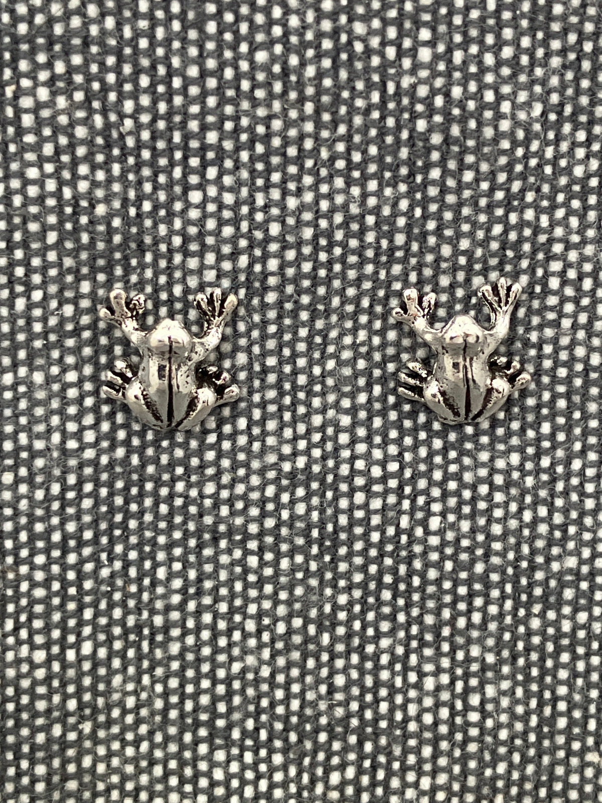 Froggy Studs
