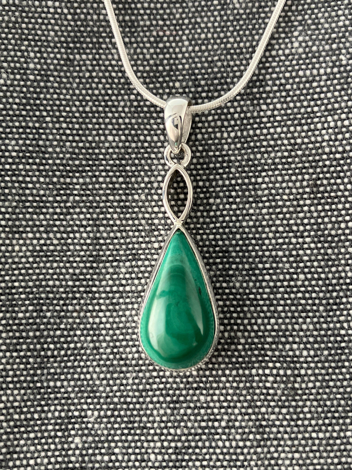 Malachite Loop Top Pendant