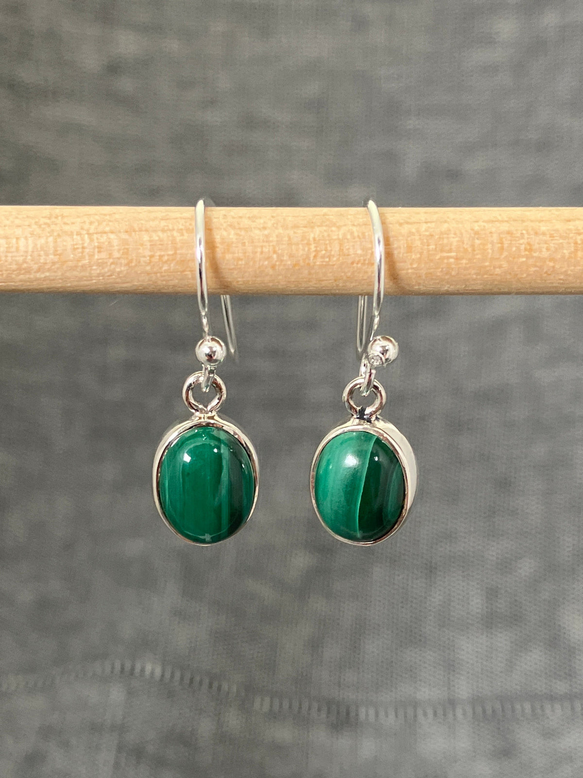 Malachite Medium Oval Earring