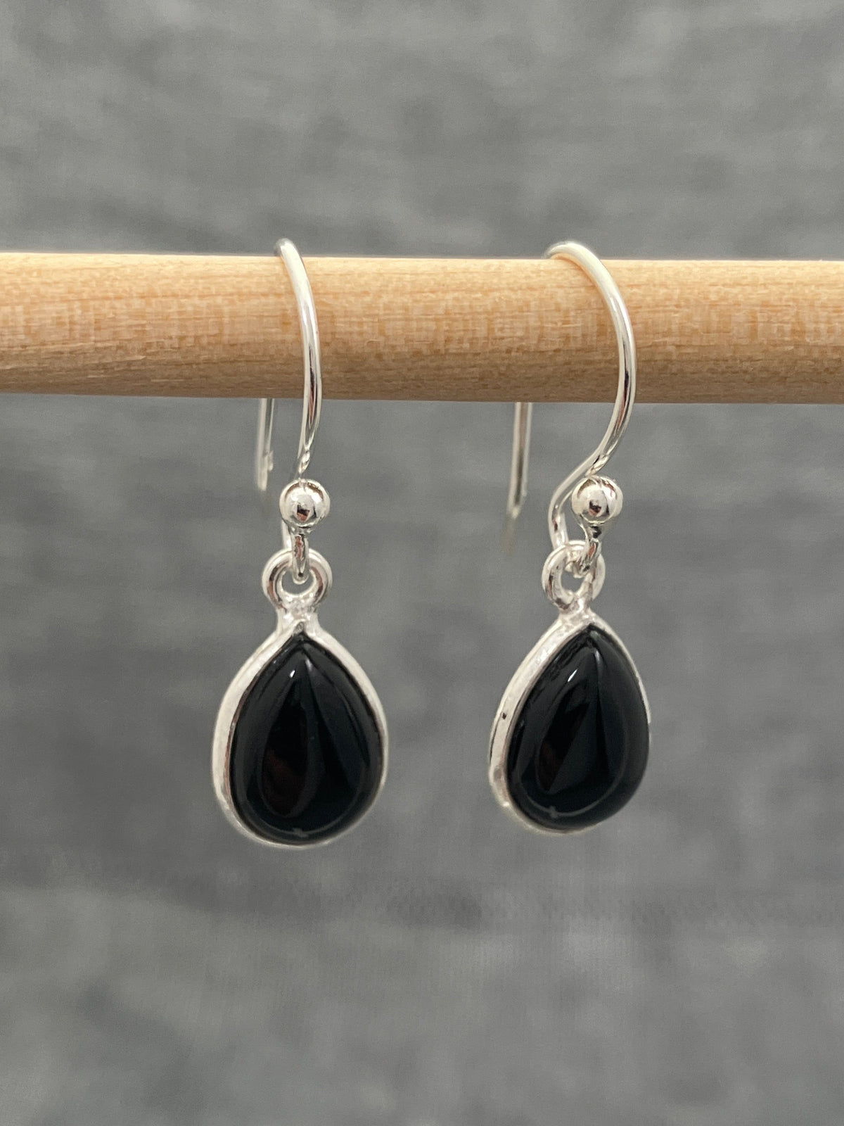 Black Onyx Peardrop Earring