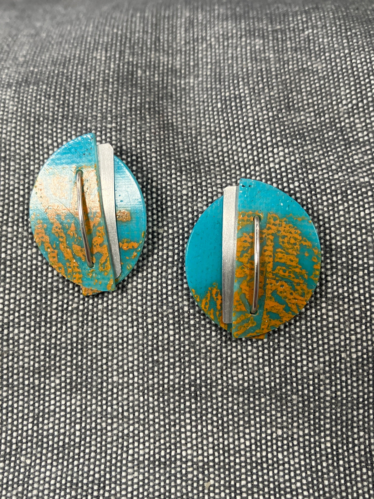Miro Cyan Studs