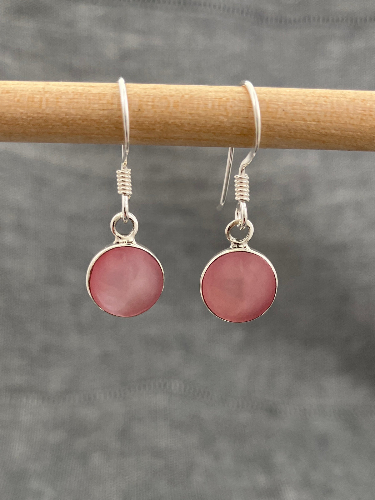 Pink Shell Little Circle Earring