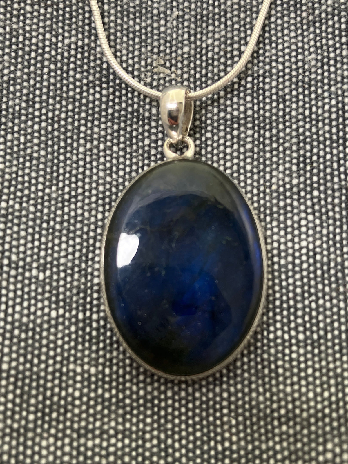 Labradorite Simple Oval Pendant