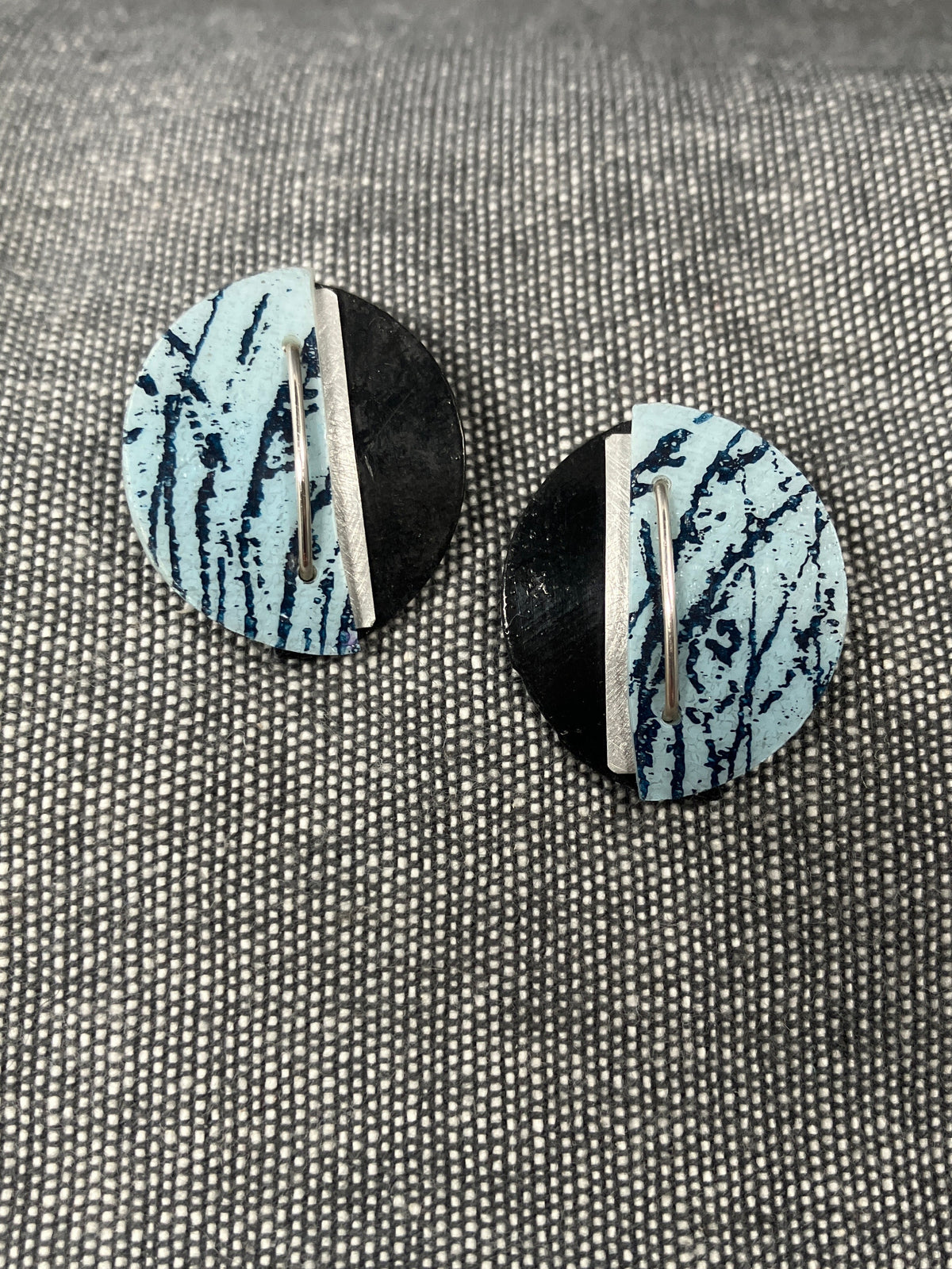 Miro Blue Black Studs
