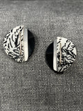Miro Black & White Studs