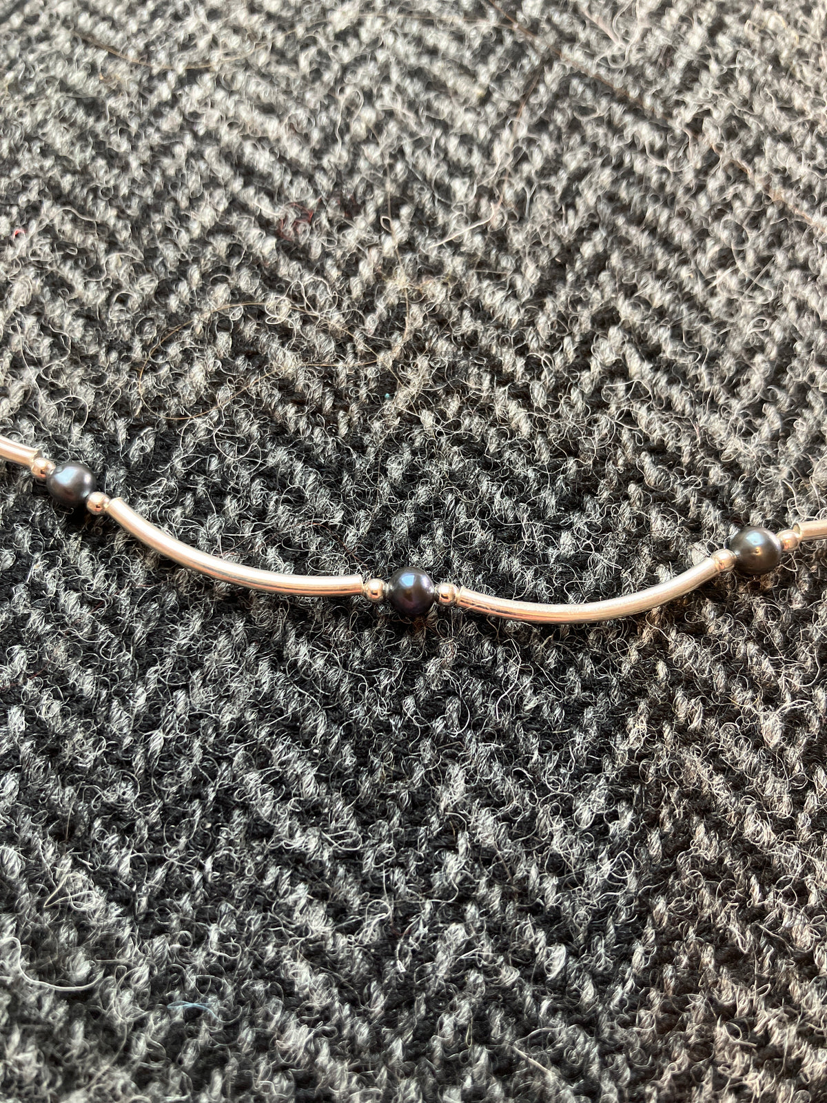 Black Pearl Bead And Silver Choker