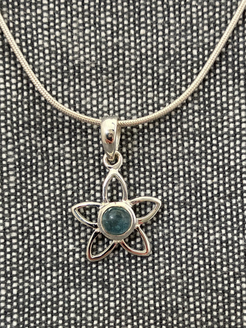 Apatite Open Daisy Pendant