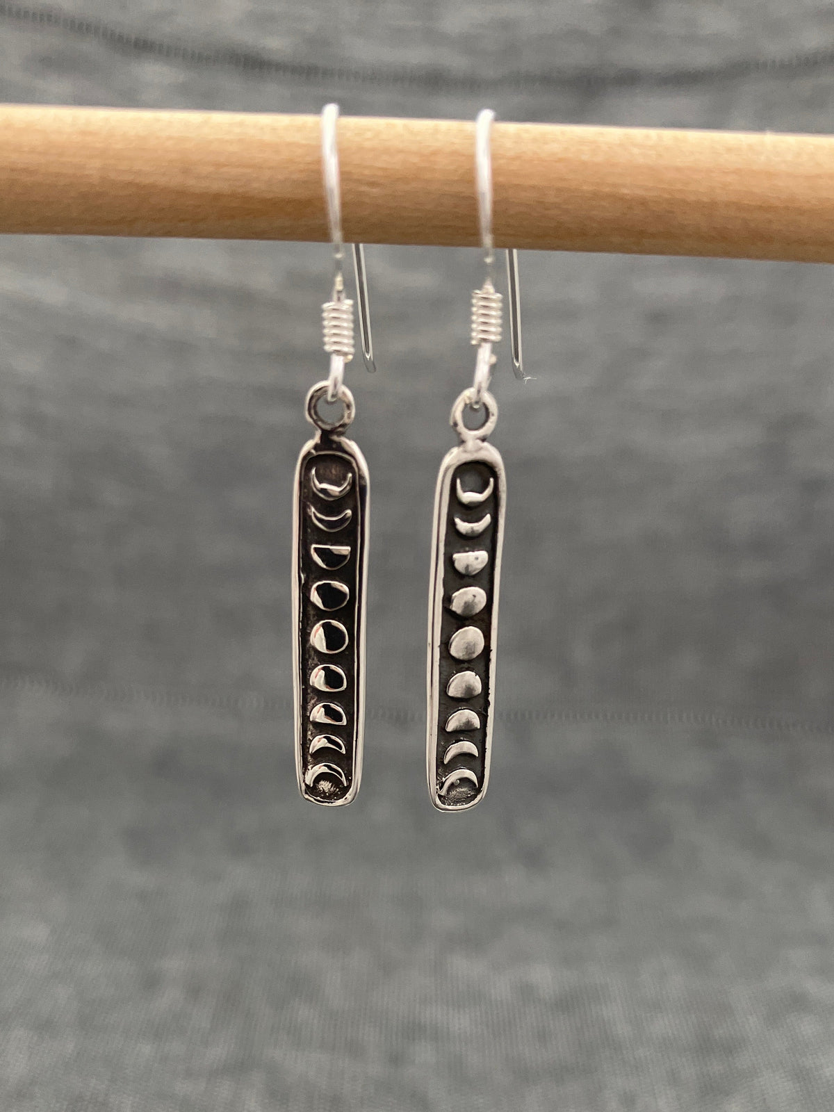 Moonphase Bar Earrings
