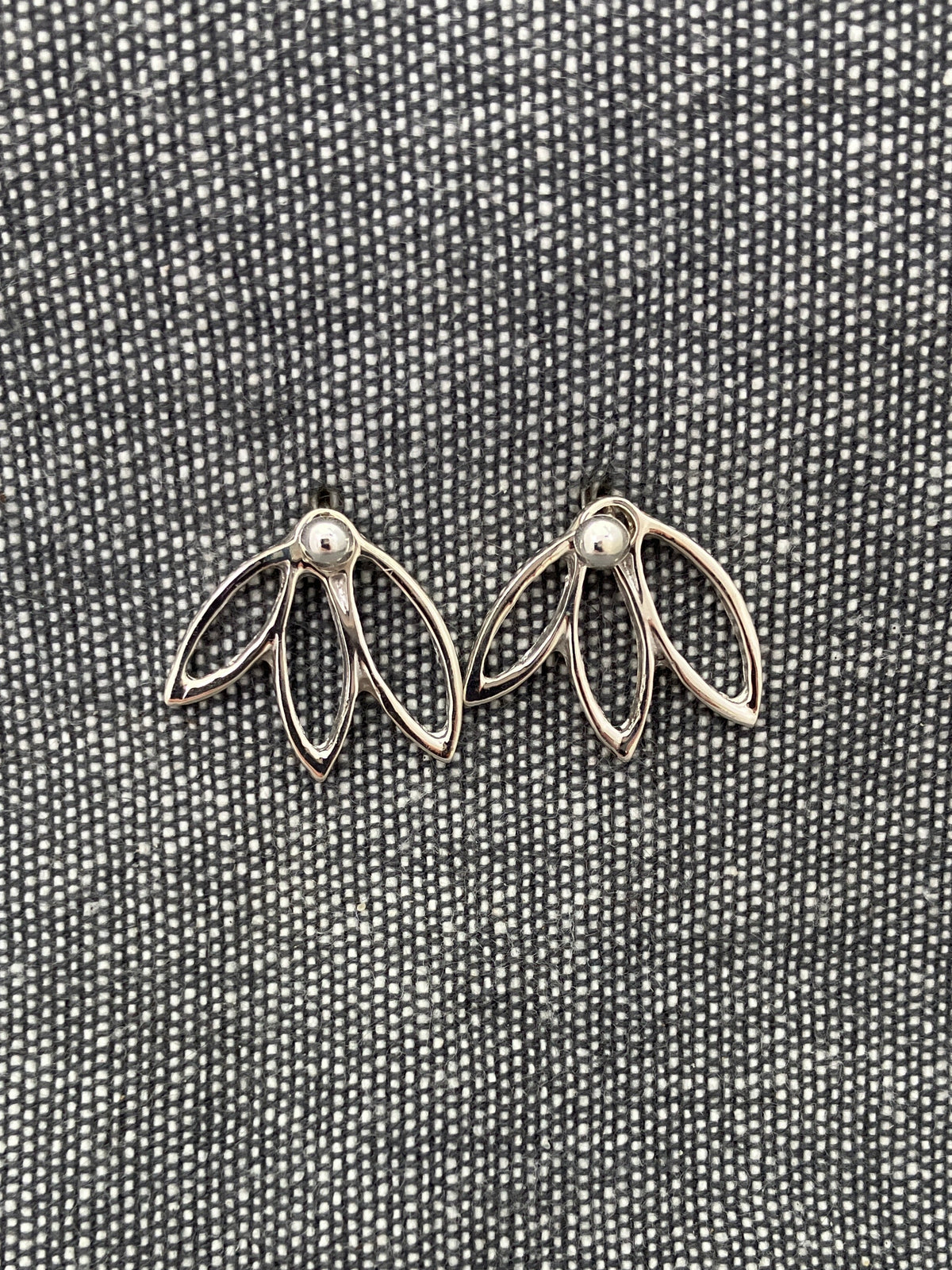 Open Leaf Studs