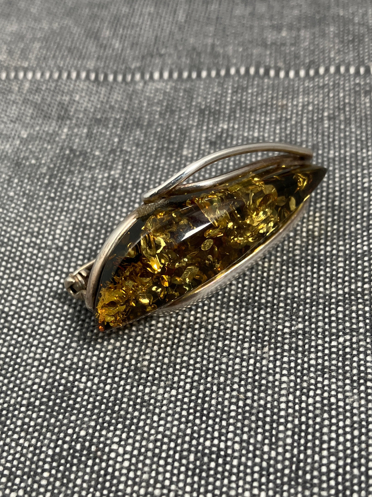 Green-gold Amber Leaf Brooch