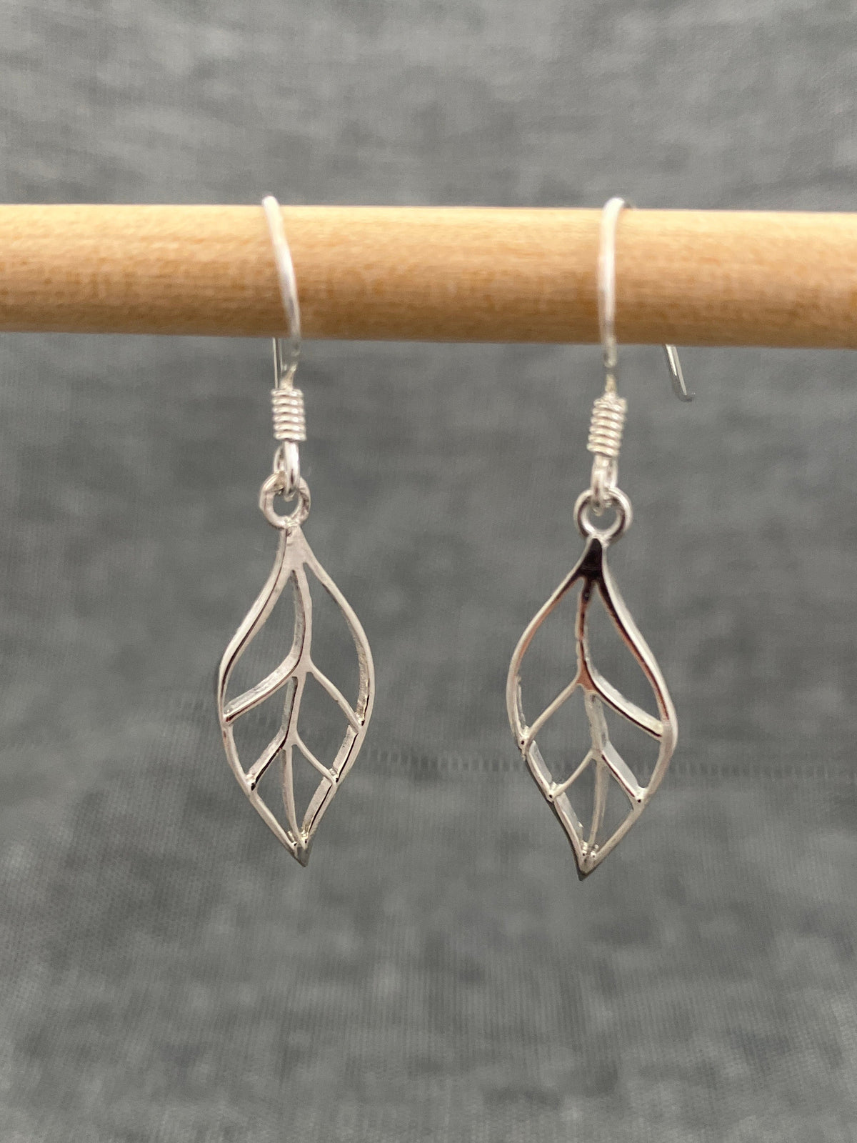 Simple Leaf Vein Earrings