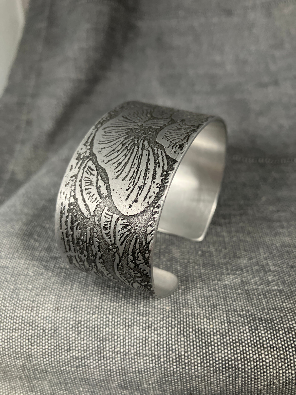 Fungi Aluminium Cuff