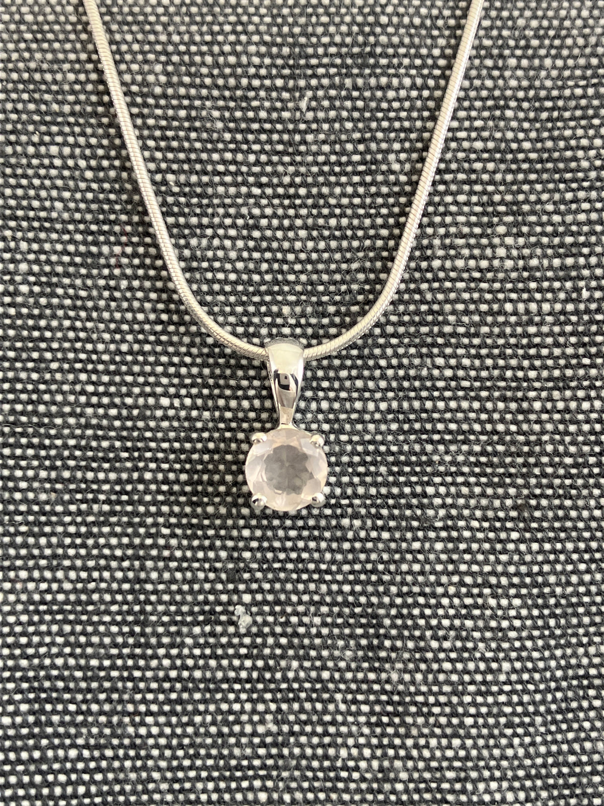 Rose Quartz Little Clasped Pendant