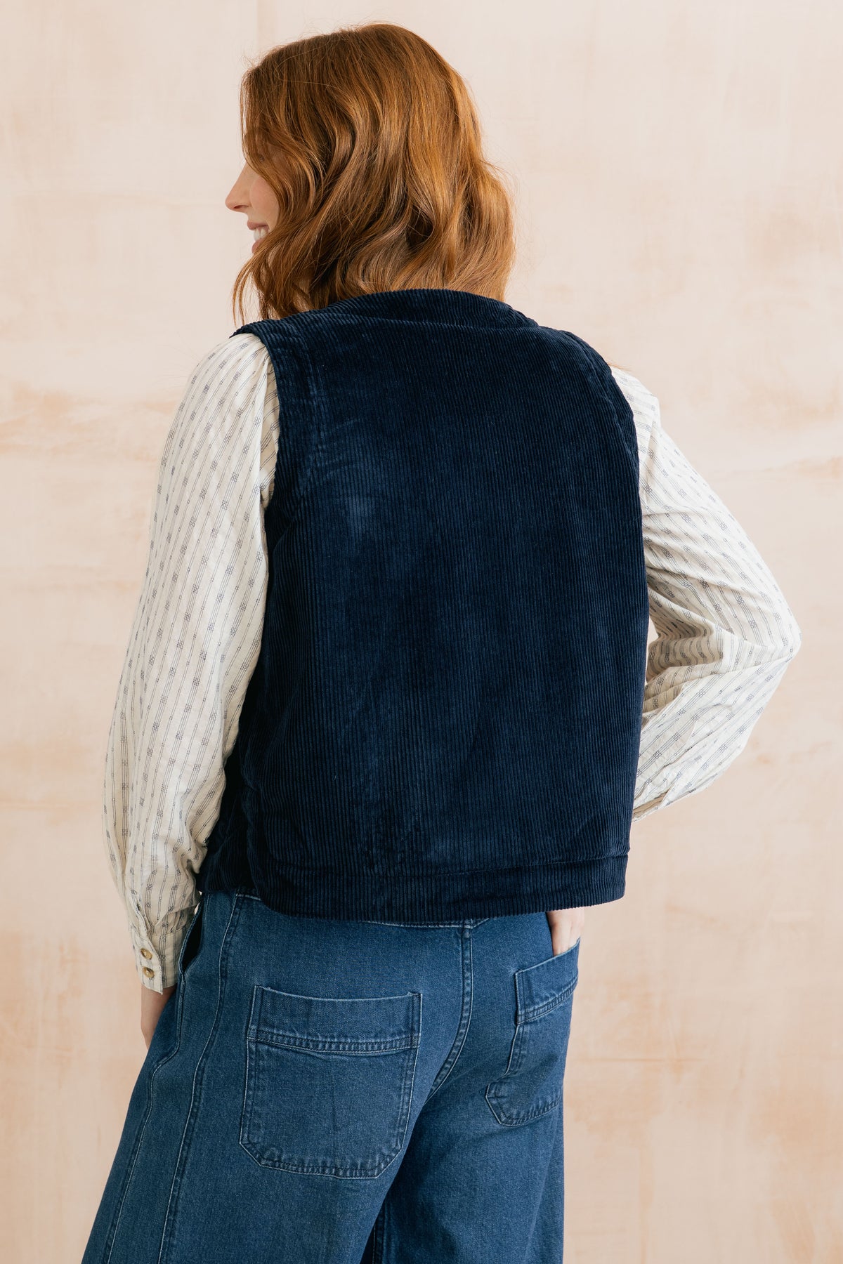 Twilight Stretch Jumbo Cord Gilet Navy